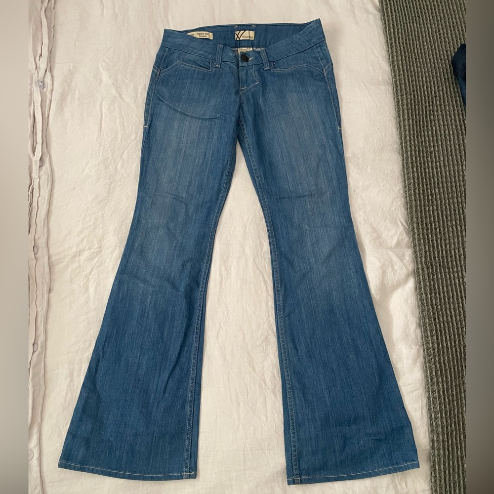 Medium wash William Rast jeans. Size 27